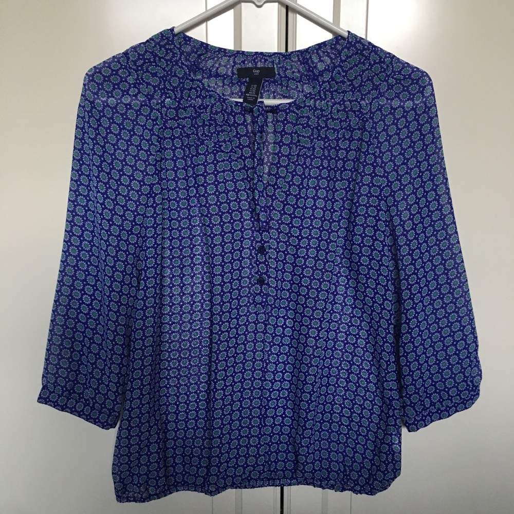 GAP long sleeves top